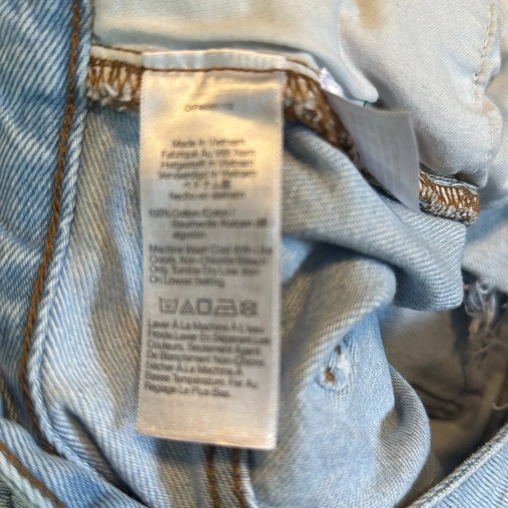 Madewell Relaxed Denim Light Wash Blue Shorts Raw Hem Size 16W